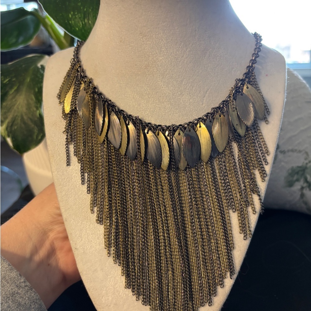 Simon Chang Gold Tone Fringe Statement Bib Necklace Leaf Chain - Picture 2 of 4